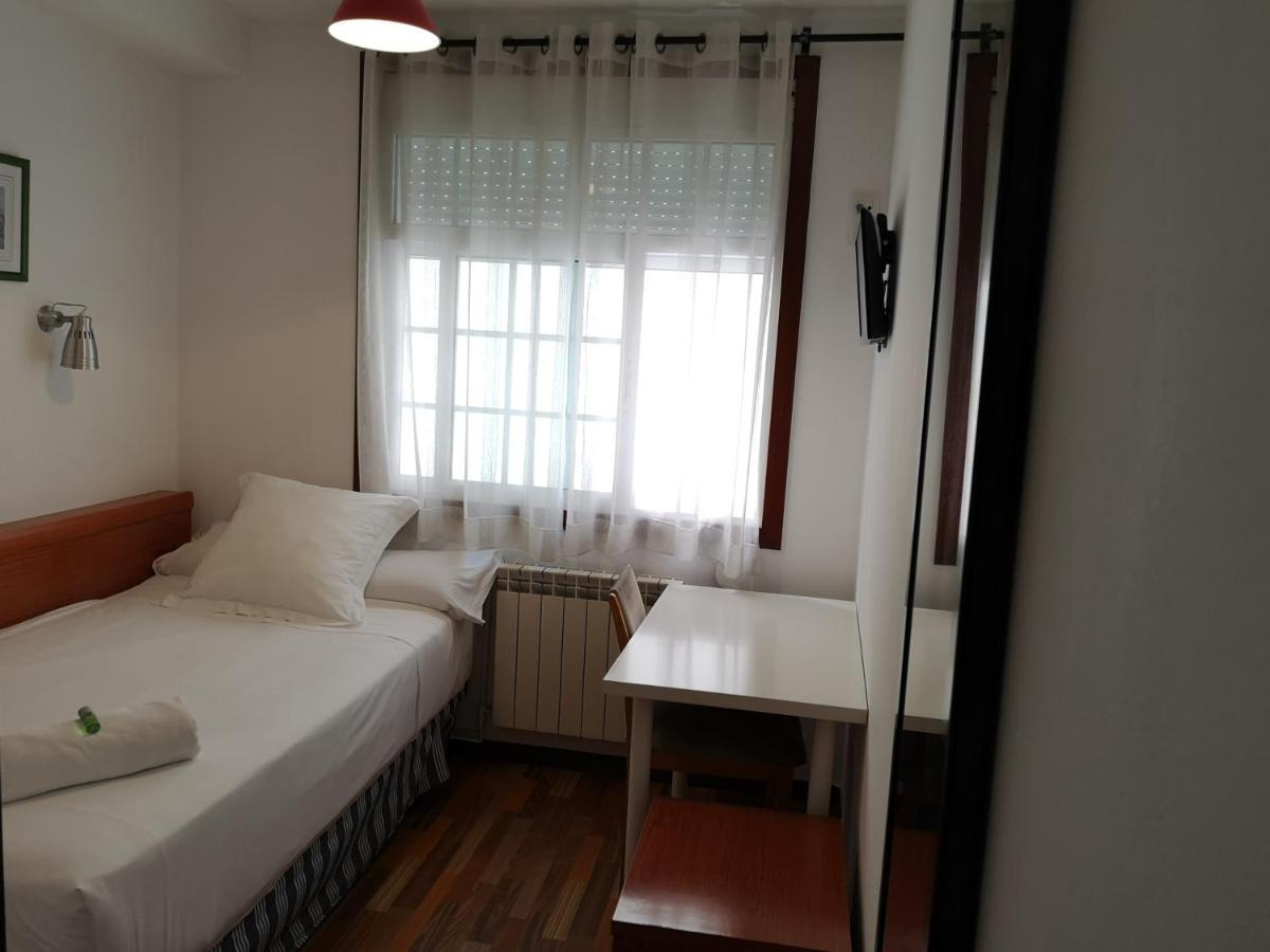 Hostal Carbonara A Coruna Bagian luar foto