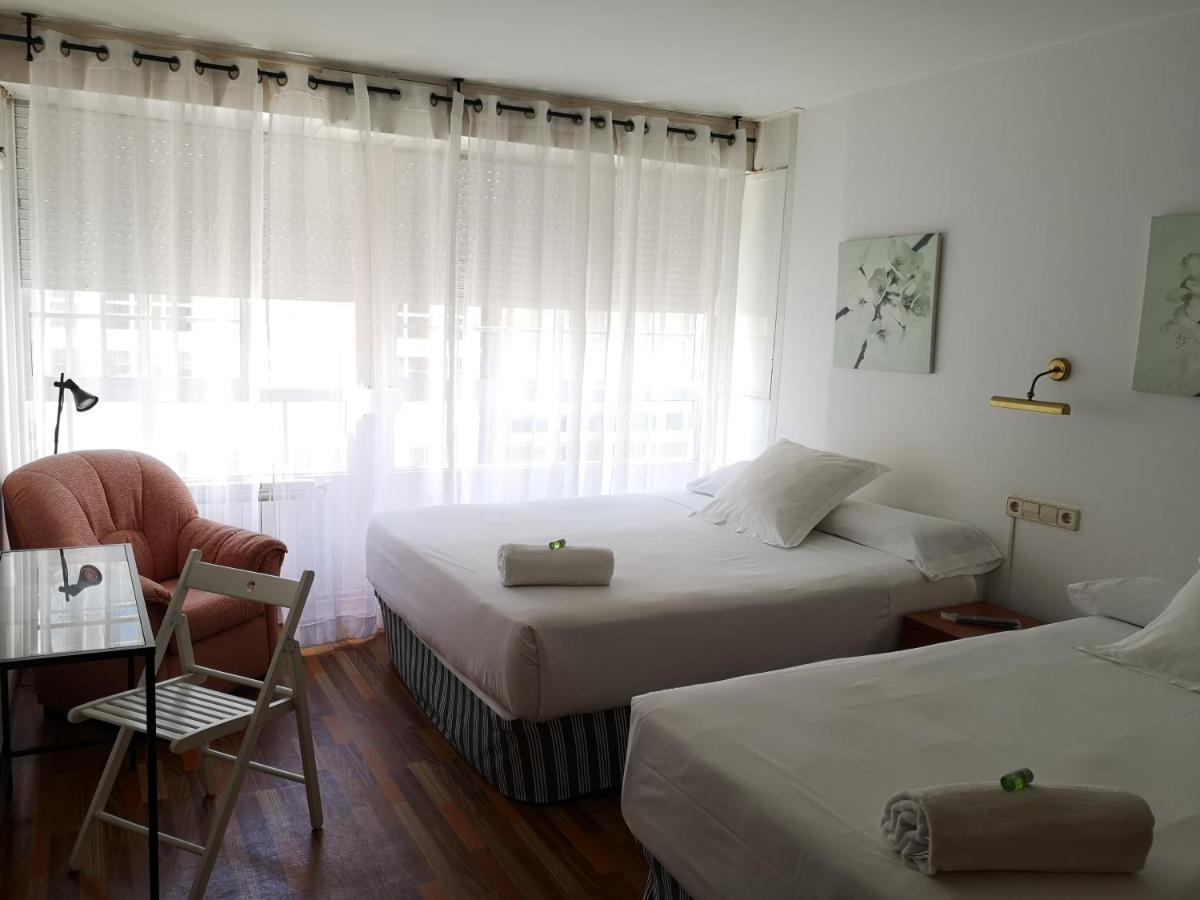 Hostal Carbonara A Coruna Bagian luar foto