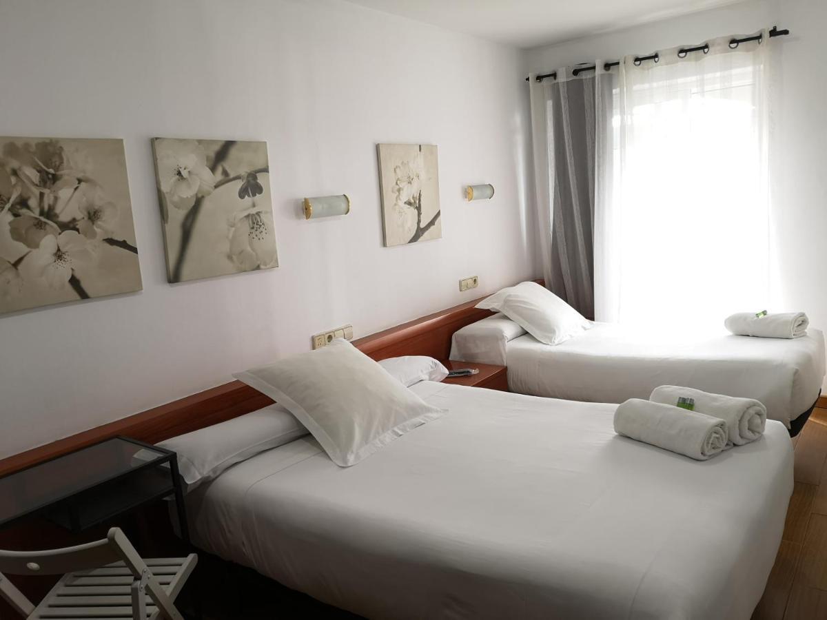 Hostal Carbonara A Coruna Bagian luar foto
