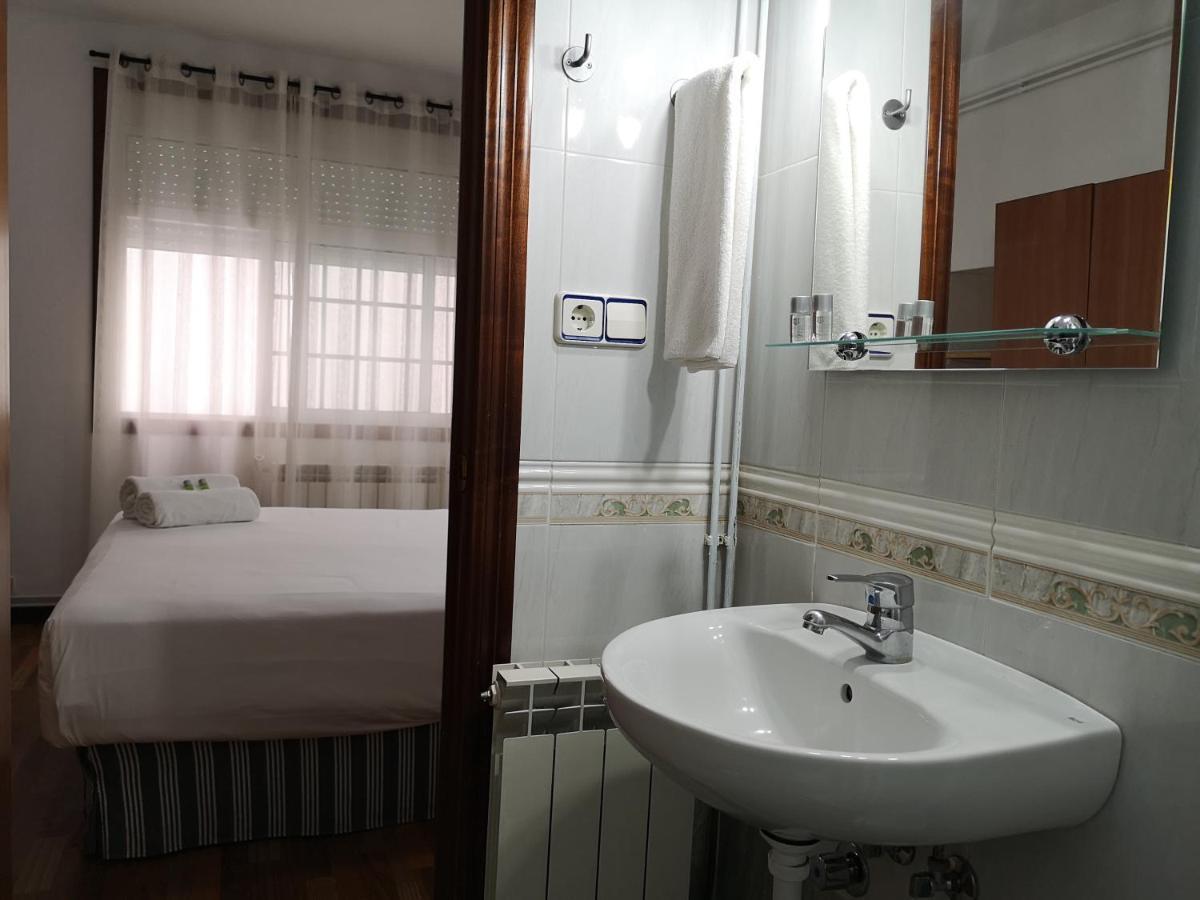 Hostal Carbonara A Coruna Bagian luar foto