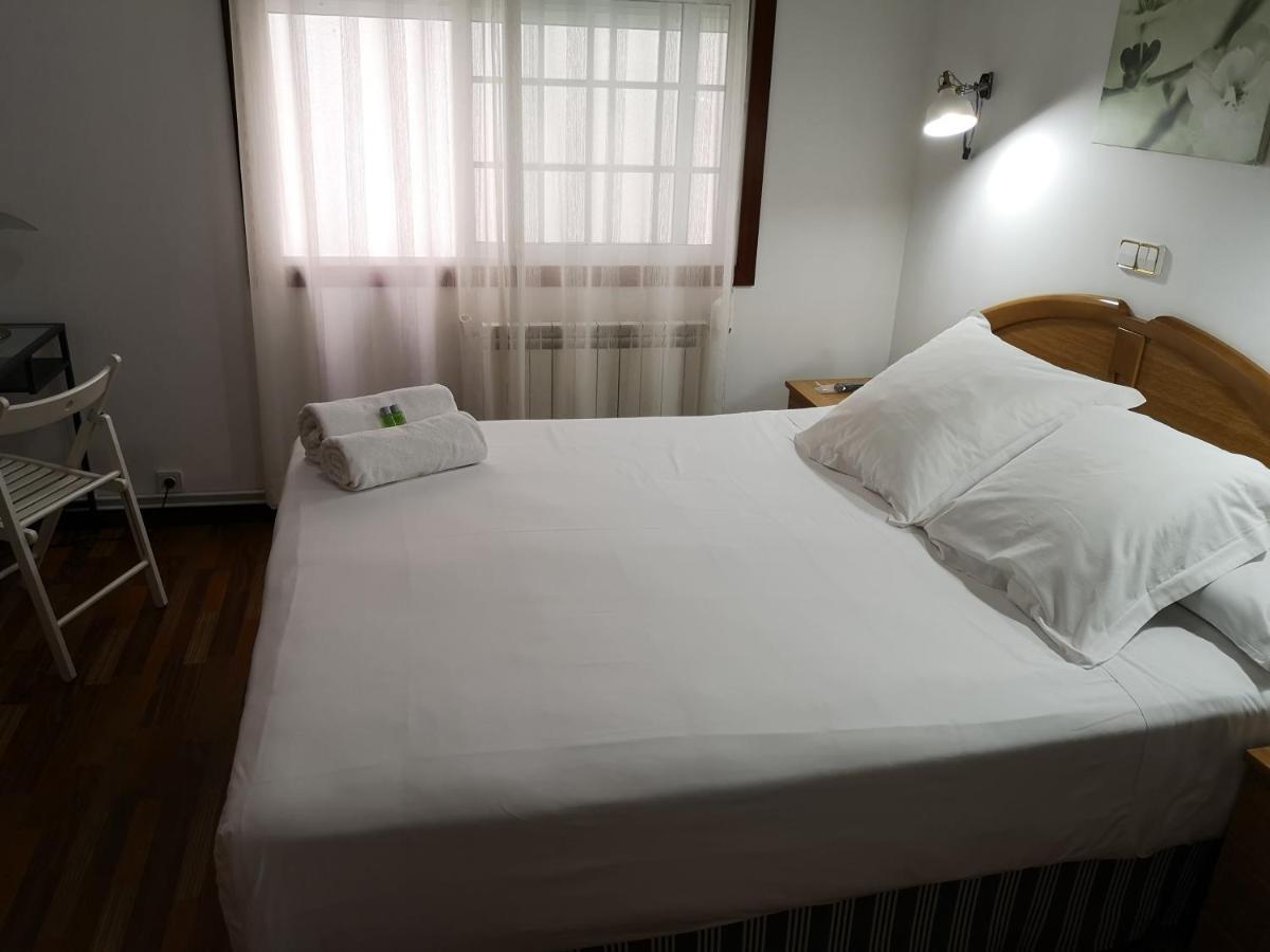 Hostal Carbonara A Coruna Bagian luar foto