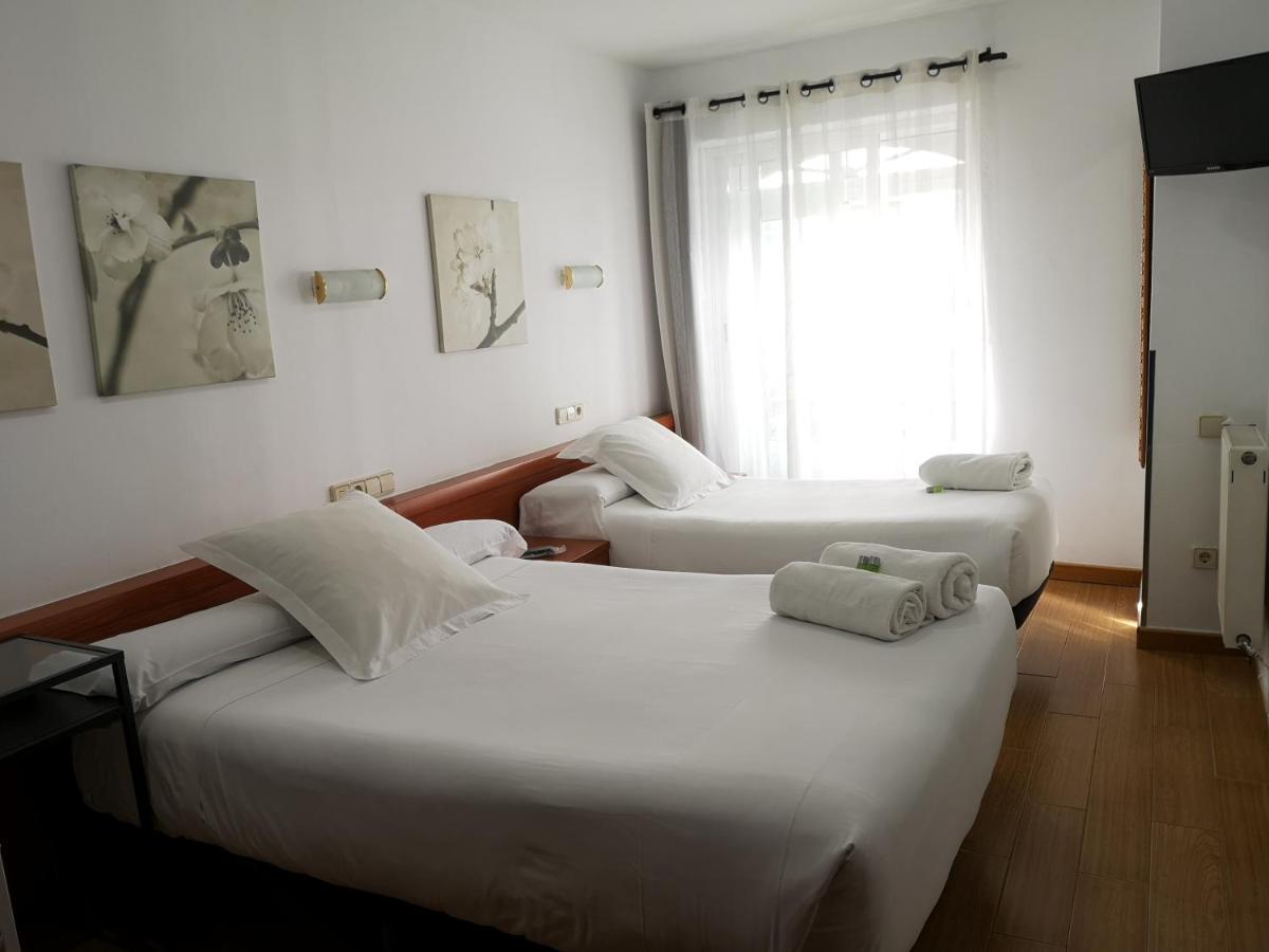 Hostal Carbonara A Coruna Bagian luar foto