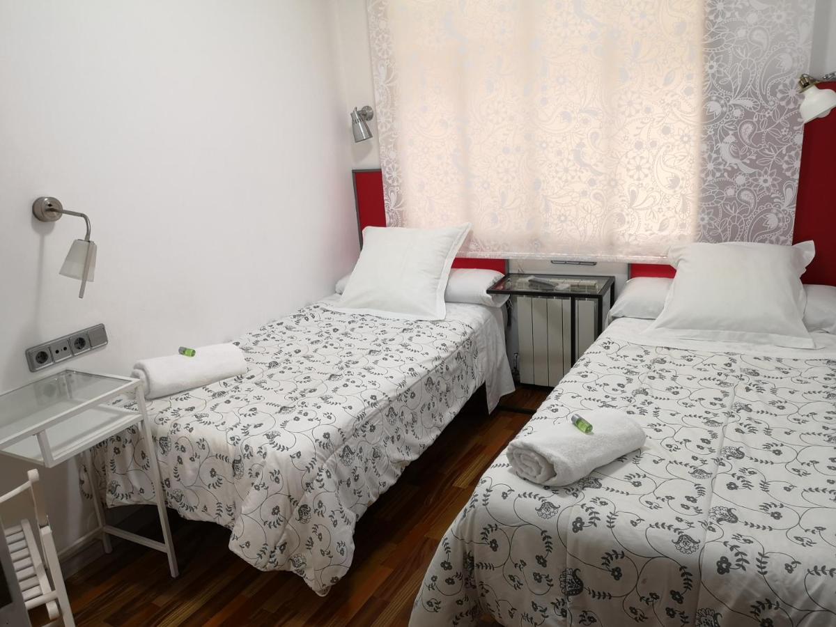 Hostal Carbonara A Coruna Bagian luar foto